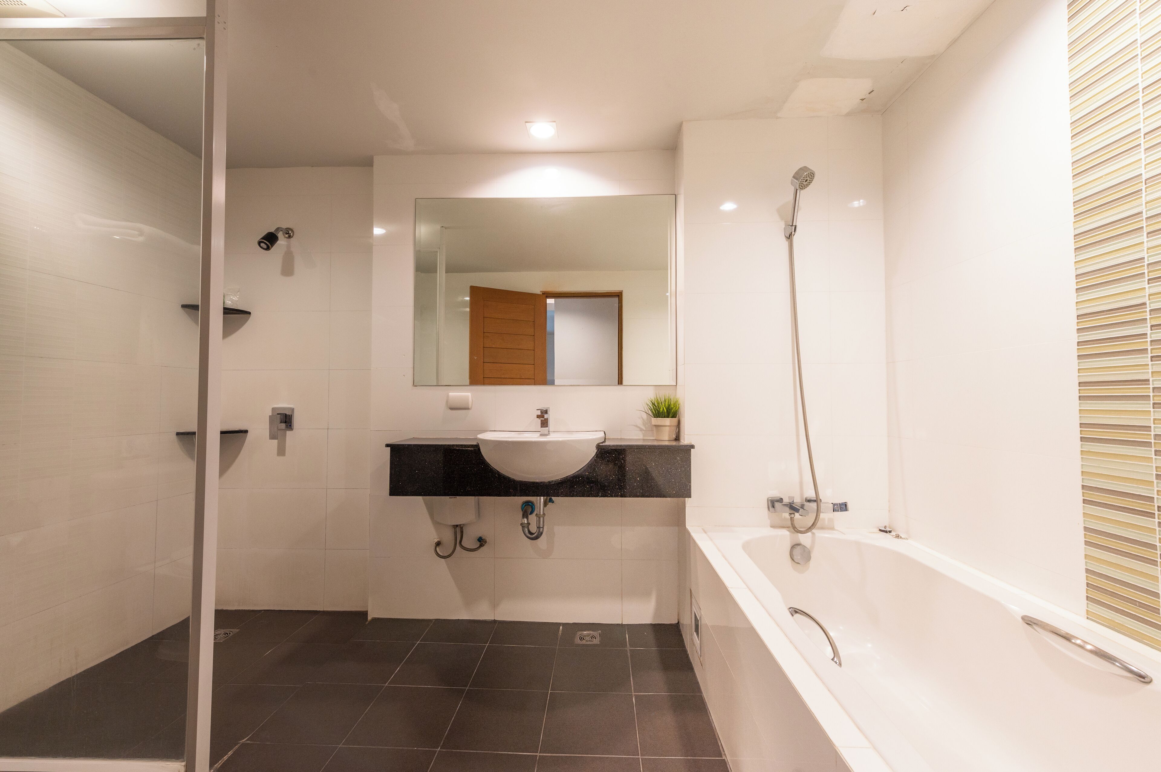 Towels, soap, shampoo, toilet paper