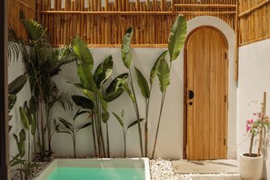 Outdoor pool - Villa Casadou By Orivista 6min to Beach (Pecatu)