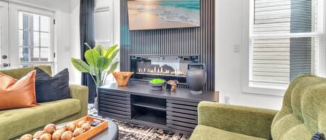 Télévision, cheminée