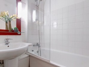 Towels - Les Olympiades by Interhome (Val Thorens)