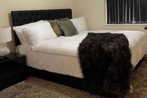 2 bedrooms, WiFi, bed sheets