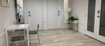 ArtHaus Downtown – Jim Robb Suite, 3BR/3BA