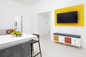 Deluxe Apartment, Mountain View | Living area - Tordara House (Sant'Agnello)