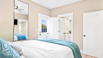 3 bedrooms, iron/ironing board, travel crib, free WiFi