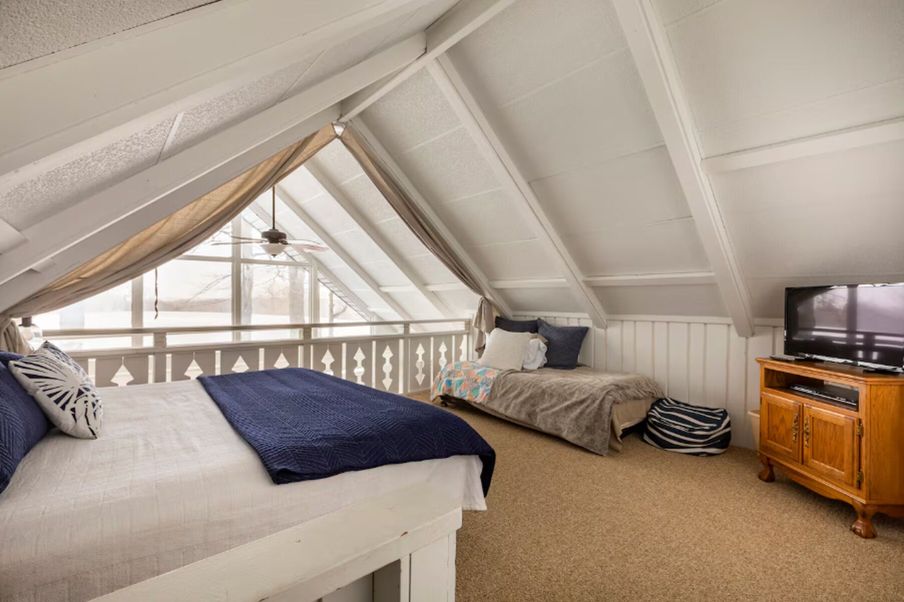 Iron/ironing board, travel crib, free WiFi, bed sheets