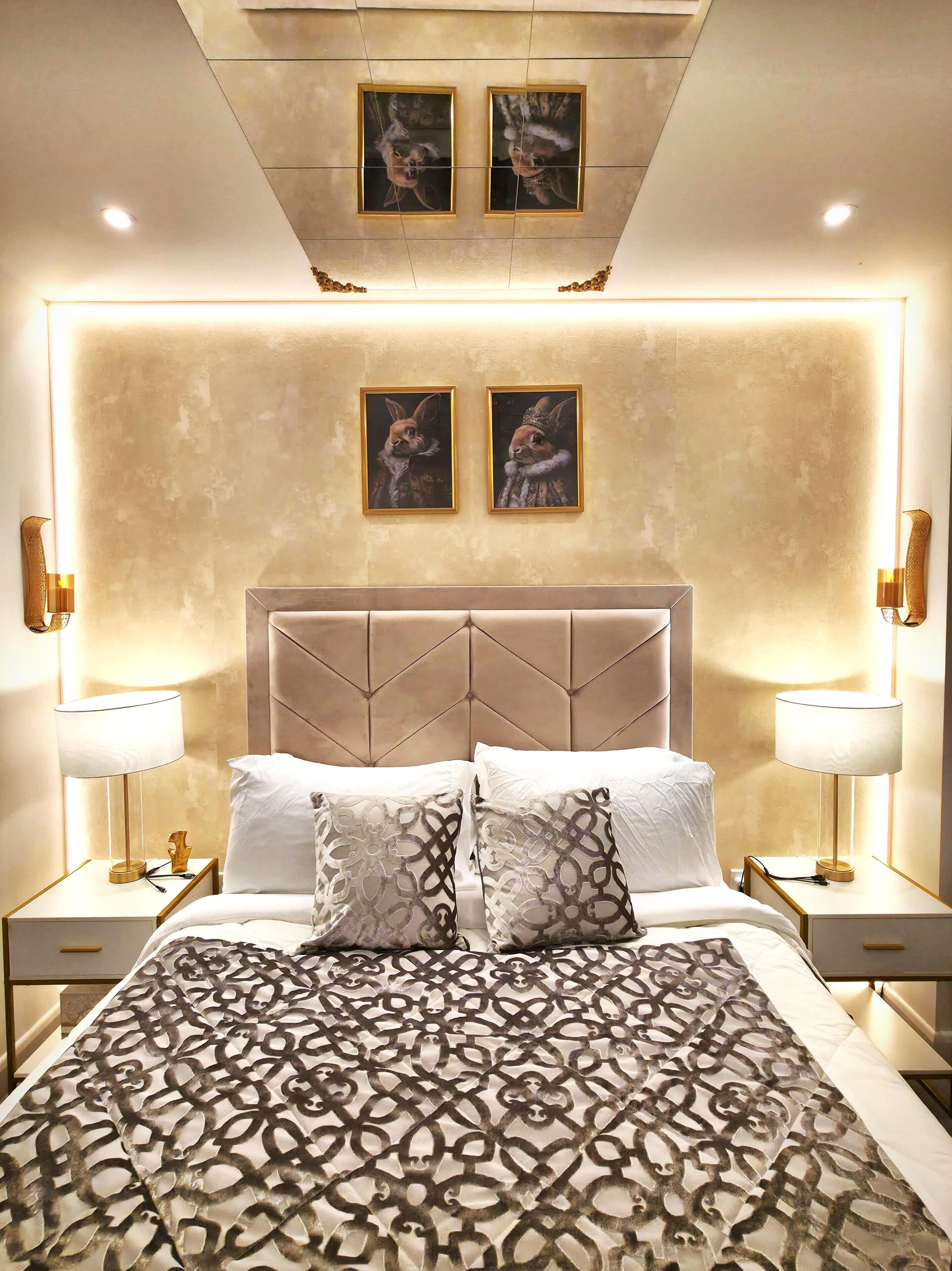 2 bedrooms, desk, iron/ironing board, travel cot