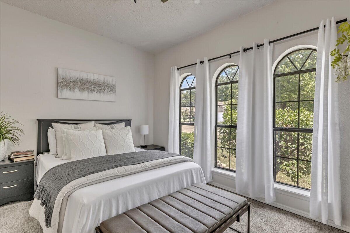 5 chambres, lit parapluie, Wi-Fi, draps fournis