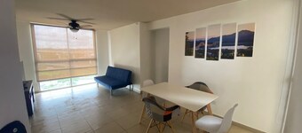 Serene 3-bedroom apartment with AC in Panamá