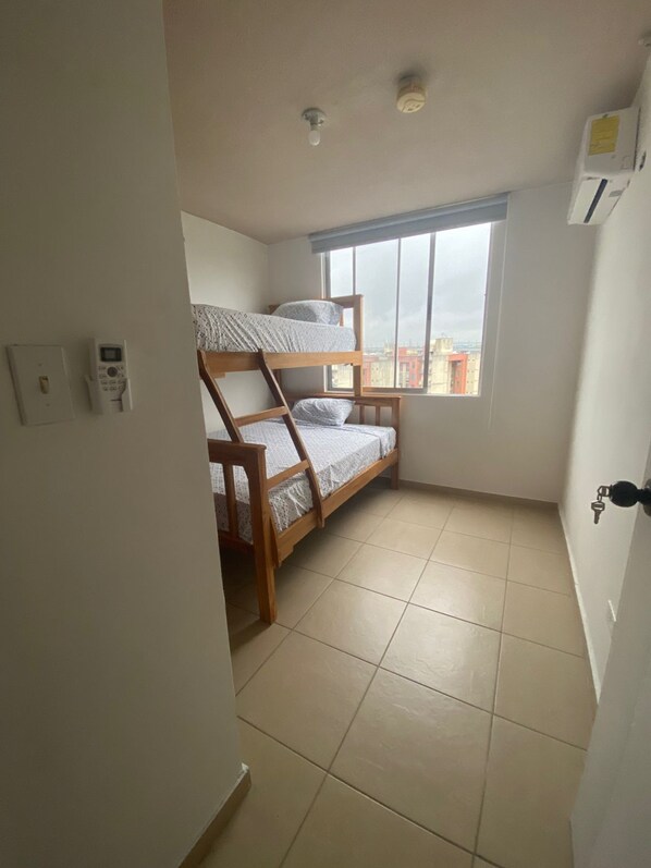 3 chambres, Wi-Fi, draps fournis