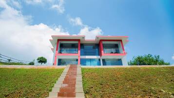 Bagian depan properti