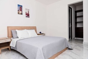 2 sovrum, strykjärn/strykbräda, internet och sängkläder