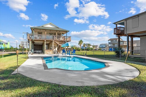 Private Pool | Sleeps 7 | Ping Pong