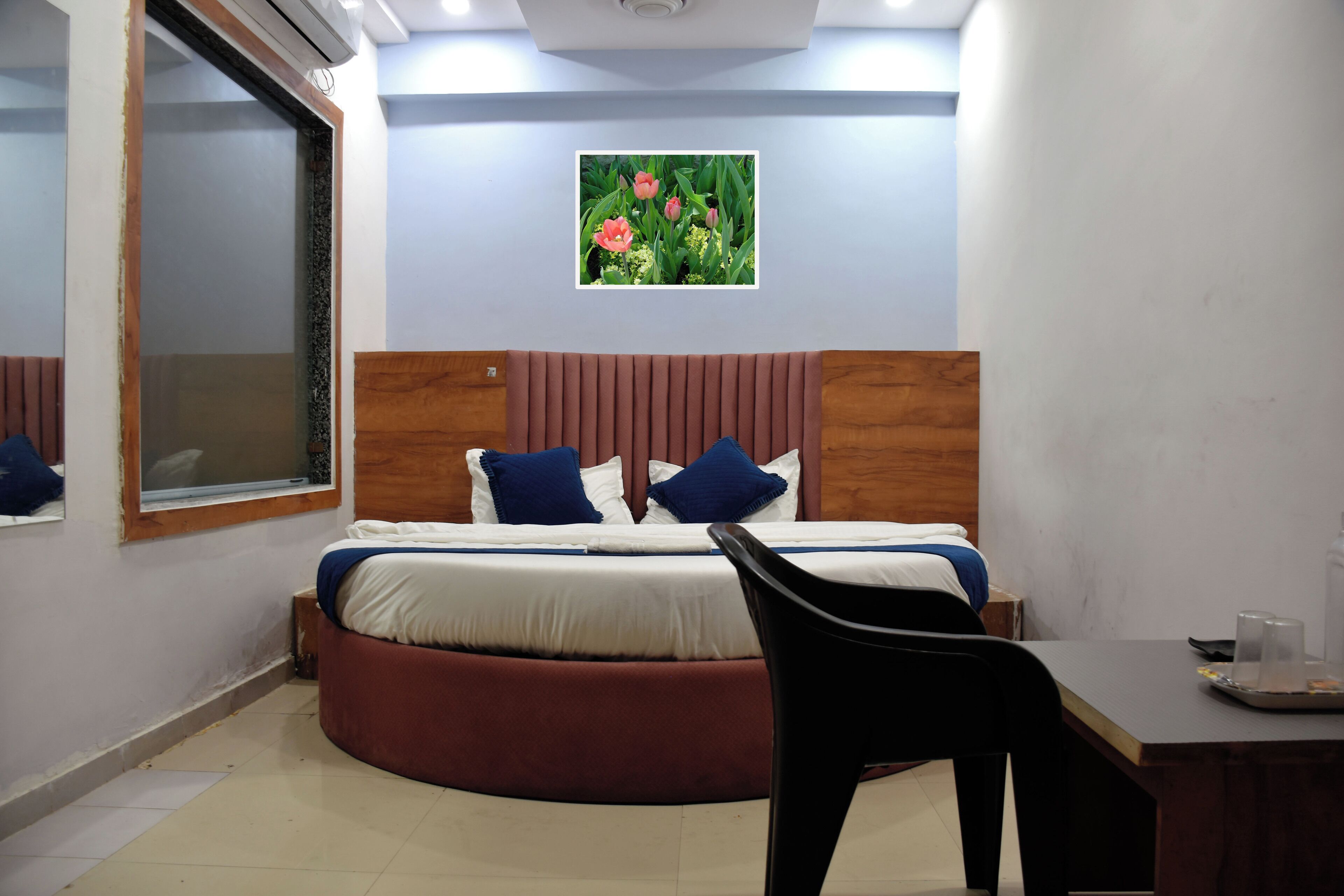 Superior Room | Egyptian cotton sheets, premium bedding, memory-foam beds