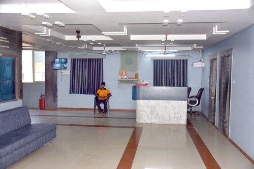 HOTEL DIVYA PALACE