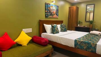 3 bedrooms, iron/ironing board, internet