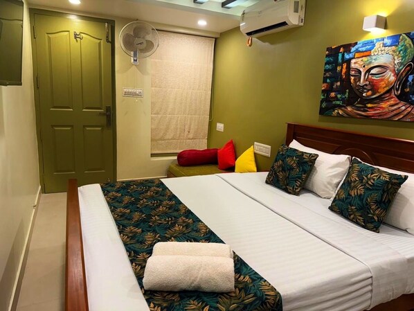 3 عدّة غرف نوم ومكواة/لوح كي وخدمة الإنترنت