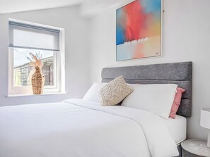 3 soverom, wi-fi (inkludert) og sengetøy