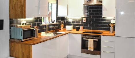 Dishwasher, highchair