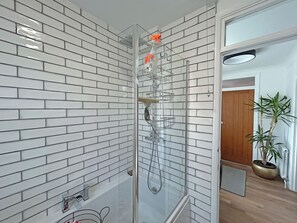 Towels - 2 bedroom accommodation in Peacehaven (Peacehaven)