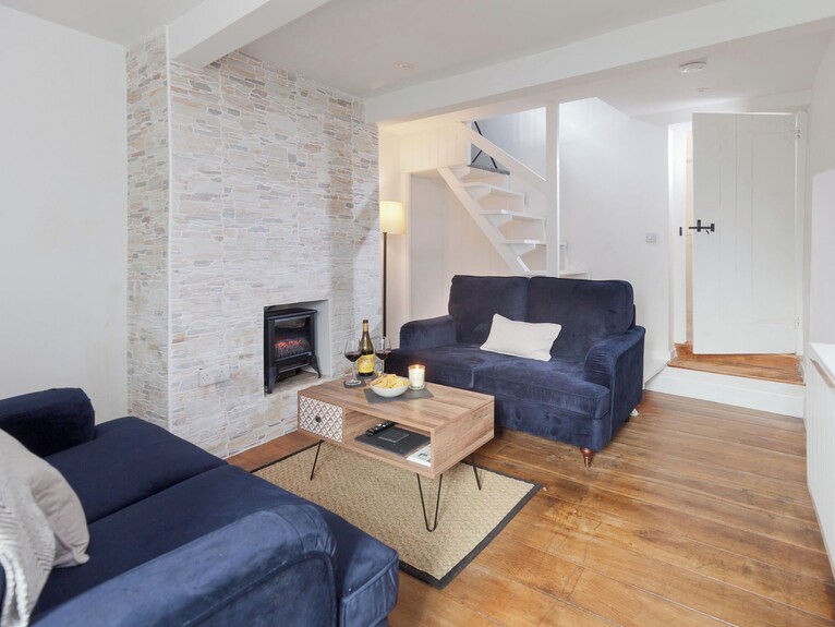 2 Bedroom Accommodation In Blandford Forum / Dorchester Dorset - 도싯