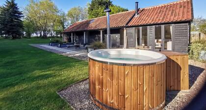 The Stables - UK50804