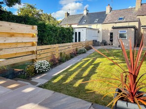 Property grounds - 3 bedroom accommodation in Dwyran, Newborough (Dwyran, Newborough)