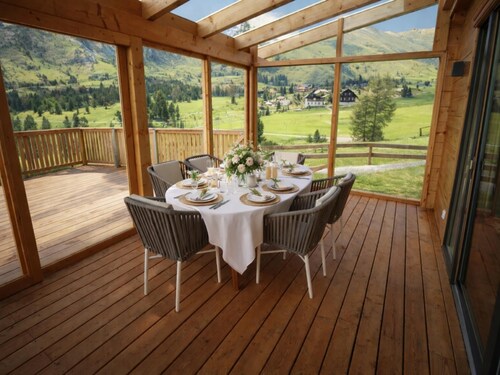 Two luxury chalets with sauna in ski resort