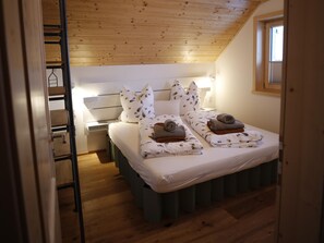 5 bedrooms, internet