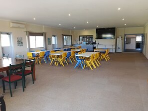 تناول الطعام