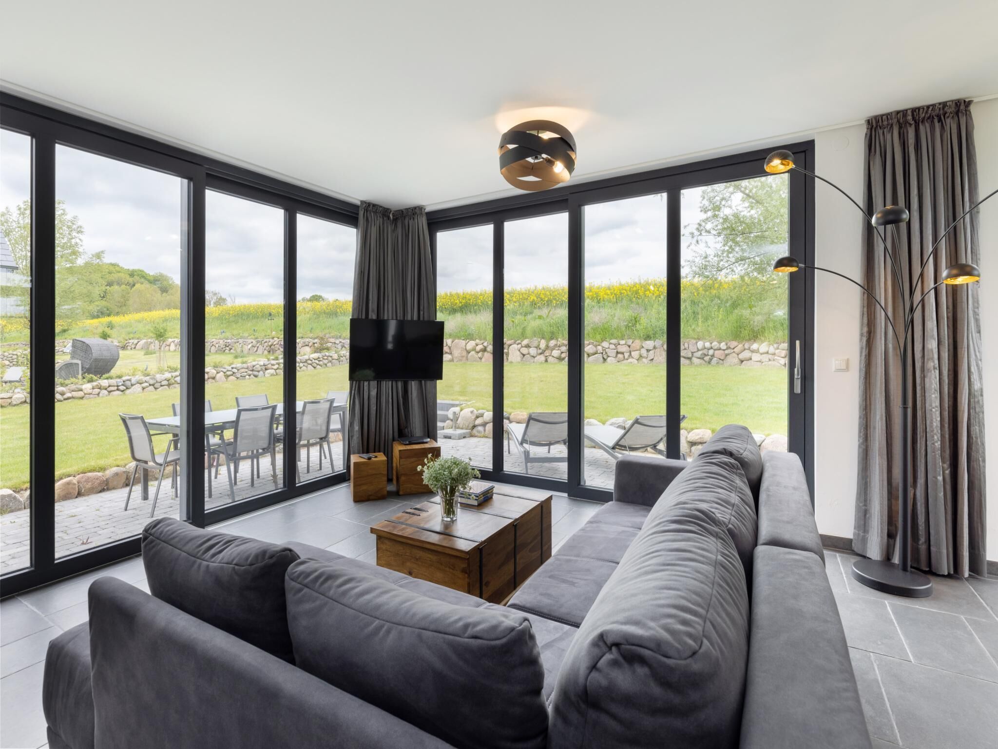 Televisor i llar de foc 