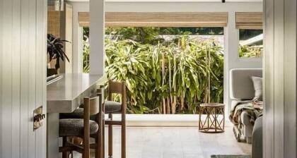 Steps to Hanalei Beach- Brand New 5 BR EPIC Views