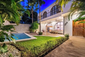 Outdoor pool - Bianca Villa by Betterplace (Canggu)