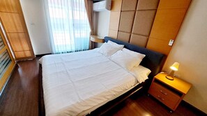 2 makuuhuonetta, silitysrauta/-lauta, internet, vuodevaatteet