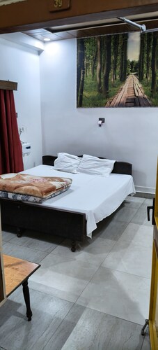 Avantika Hotel