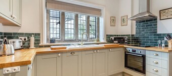 2 bedroom accommodation in Sturminster Newton