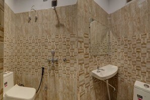 Shower, toilet paper - Madhav Inn Lucknow (Lucknow)