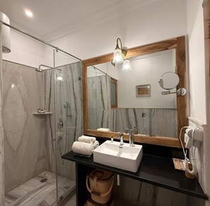 Desk, laptop workspace, free WiFi