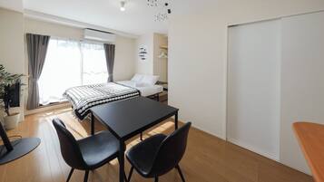 1 bedroom, free WiFi, bed sheets