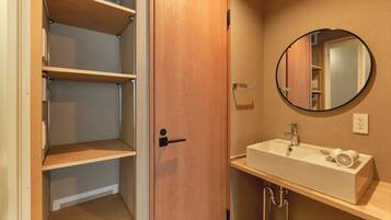 ヘアドライヤー、タオル