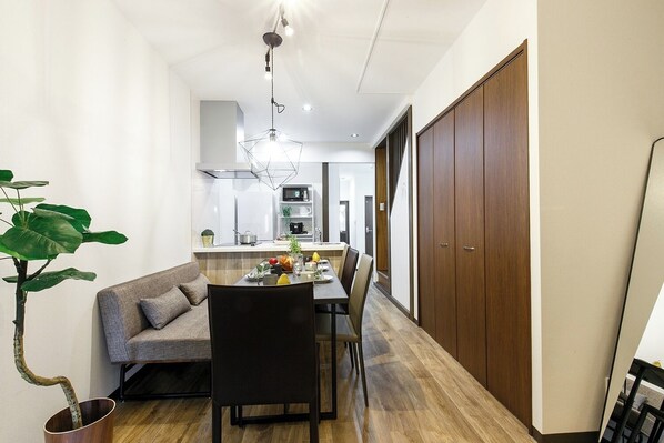 Dining - One free parking space available Covered bicycle / Nagoya Aichi (Nagoya)