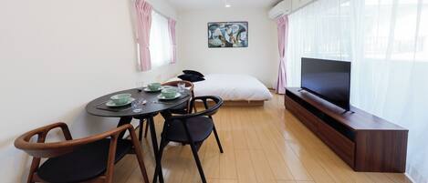 1 bedroom, free WiFi, bed sheets