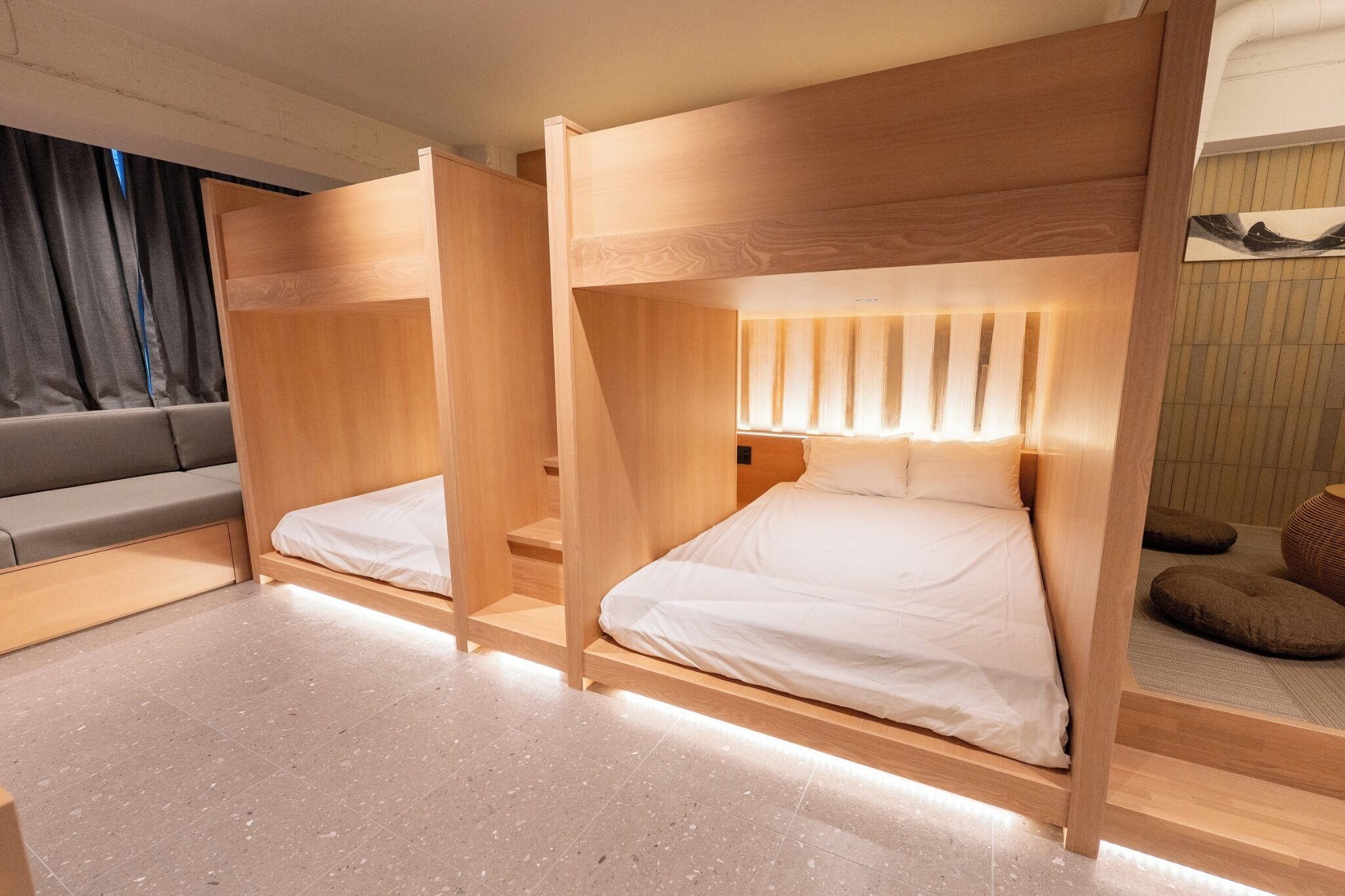 1 bedroom, desk, free WiFi, bed sheets