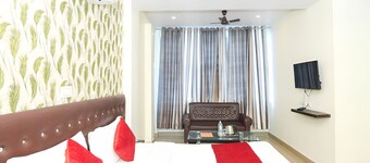 Hotel Moon Light Kanpur