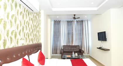 Hotel Moon Light Kanpur