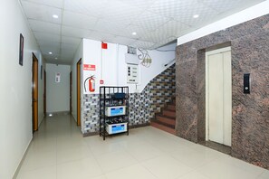 Lobby - Hotel Moon Light Kanpur (Lucknow)