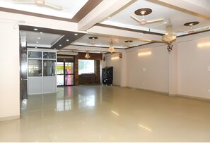 Banquet hall - Hotel Moon Light Kanpur (Lucknow)