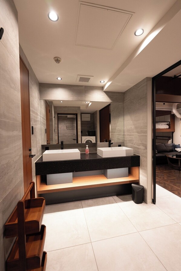 Interior - Villa Customa Room 401 / Taito-ku Tokyo (Taito-ku)