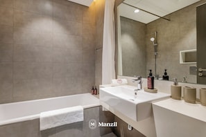 Luxury-Apartment, Balkon, Blick auf die Lagune | Badezimmer