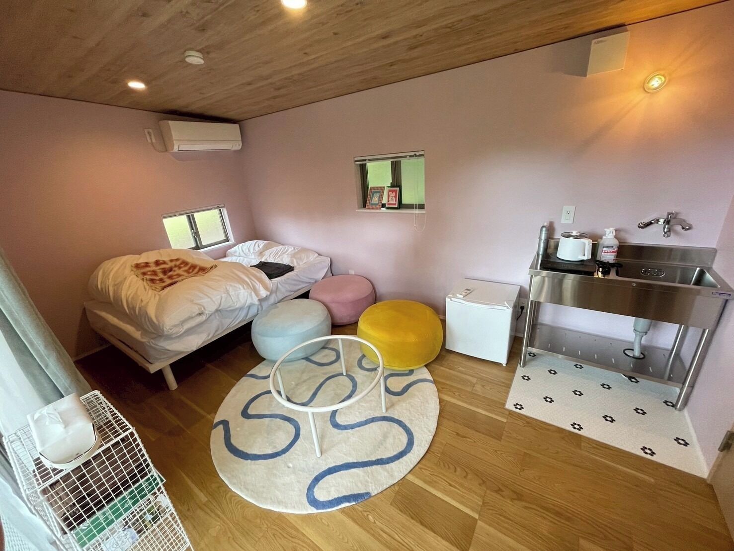 1 habitación y ropa de cama 