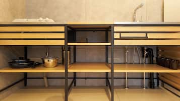 雪櫃、微波爐、爐具、廚房用具/餐具/器皿